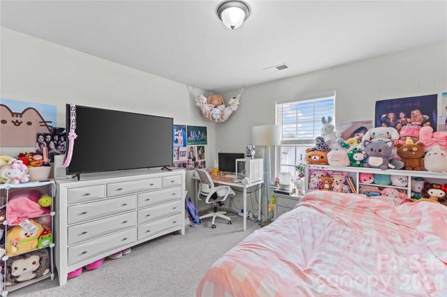 16016 Harbor Hill Drive, Charlotte, NC 28273