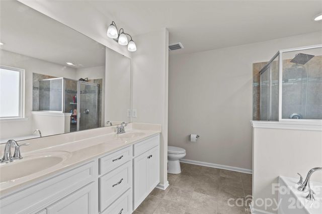 16016 Harbor Hill Drive, Charlotte, NC 28273