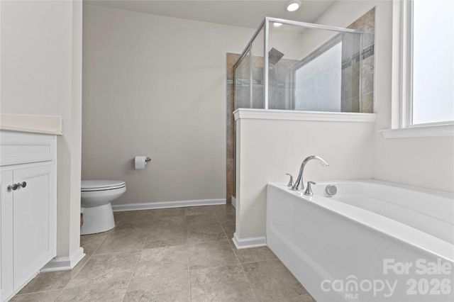 16016 Harbor Hill Drive, Charlotte, NC 28273