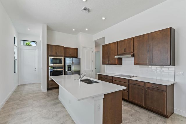 9333 SW Pepoli Way, Port St. Lucie, FL 34987