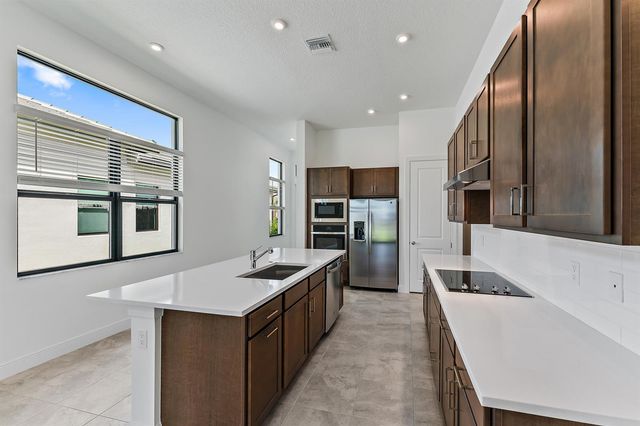 9333 SW Pepoli Way, Port St. Lucie, FL 34987