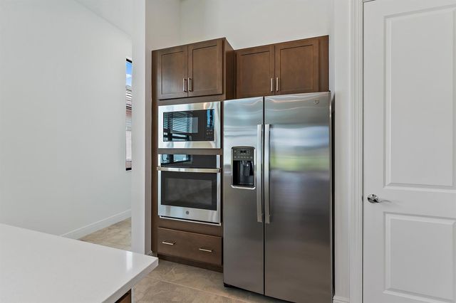 9333 SW Pepoli Way, Port St. Lucie, FL 34987