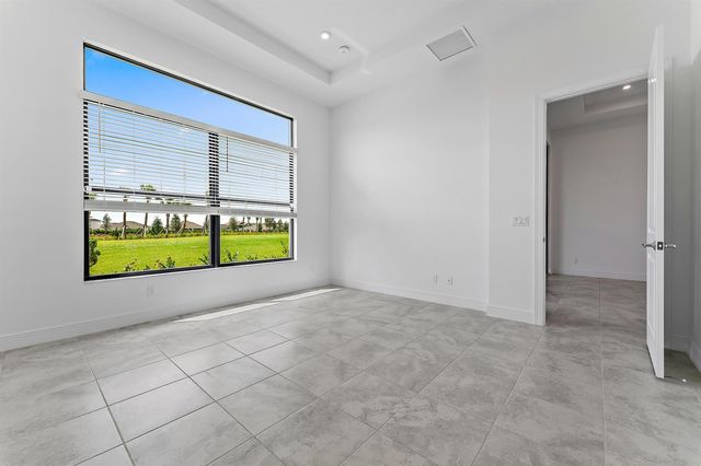 9333 SW Pepoli Way, Port St. Lucie, FL 34987