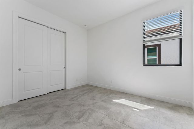9333 SW Pepoli Way, Port St. Lucie, FL 34987