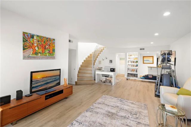 20 NICE, Laguna Niguel, CA 92677