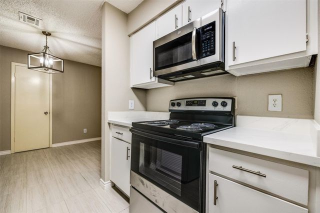 3654 Ocee Street, Houston, TX 77063