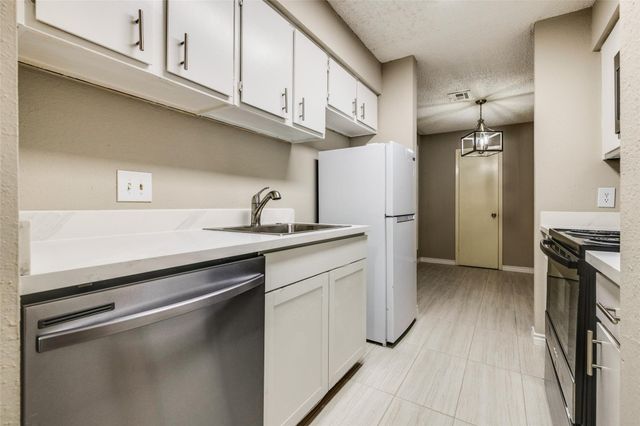 3654 Ocee Street, Houston, TX 77063
