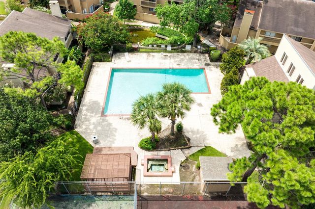 3654 Ocee Street, Houston, TX 77063