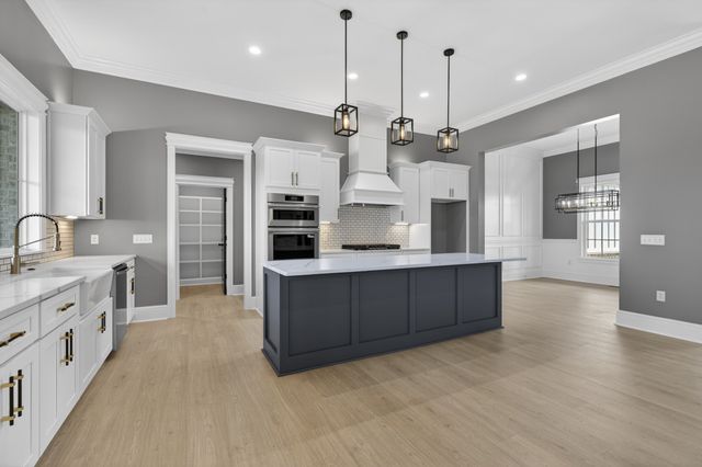 2941 Burgess Falls Rd, Cookeville, TN 38506