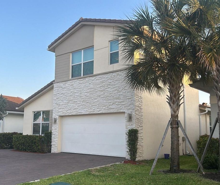 4161 Marina Way, Deerfield Beach, FL 33064