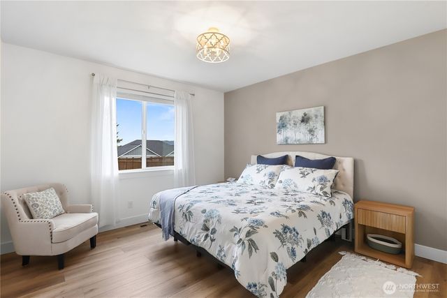 10135 Albany Park Lane SW, Rochester, WA 98579