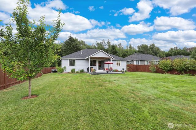 10135 Albany Park Lane SW, Rochester, WA 98579