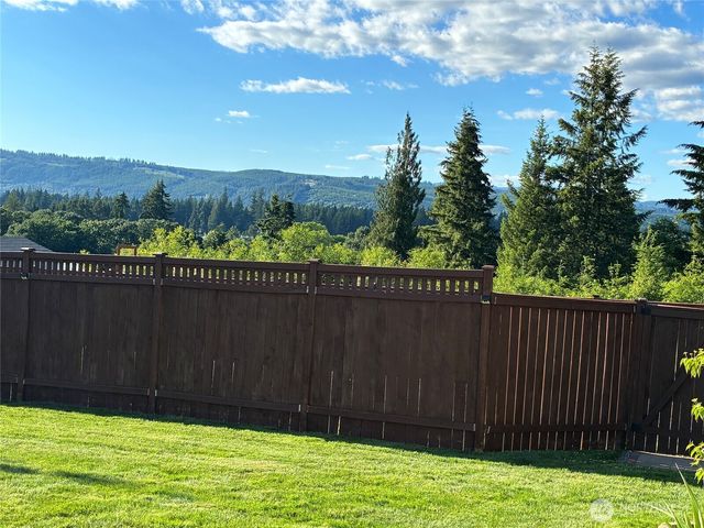 10135 Albany Park Lane SW, Rochester, WA 98579