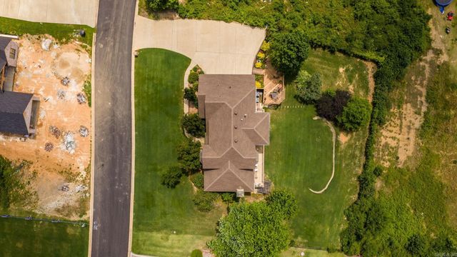 89 River Road Drive W, Mayflower, AR 72106