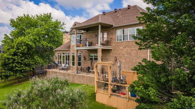 89 River Road Drive W, Mayflower, AR 72106
