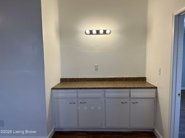 2333 Greenwood Ave, Louisville, KY 40210