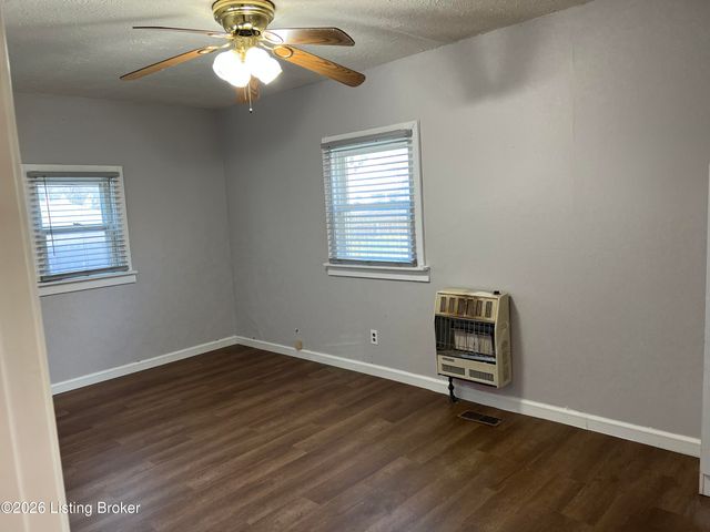 2333 Greenwood Ave, Louisville, KY 40210