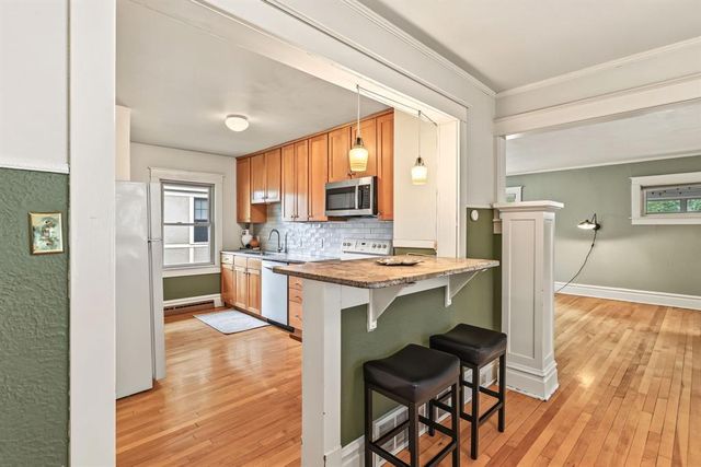 1616 Emery Street, Eau Claire, WI 54701