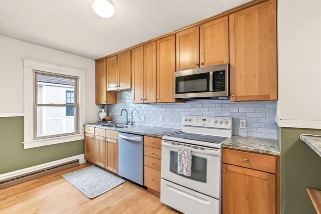 1616 Emery Street, Eau Claire, WI 54701