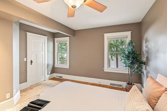 1616 Emery Street, Eau Claire, WI 54701