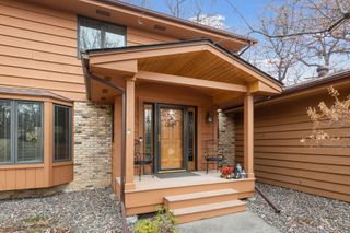 285 Wedgewood Lane N, Plymouth, MN 55441