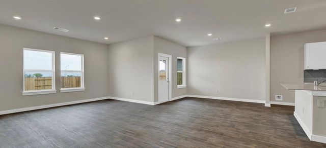 629 JANE LONG DR, San Marcos, TX 78666