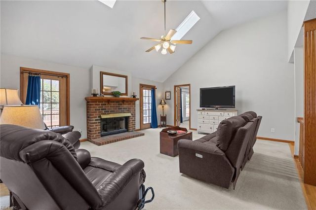 100 Minton WAY, Smithfield, VA 23430