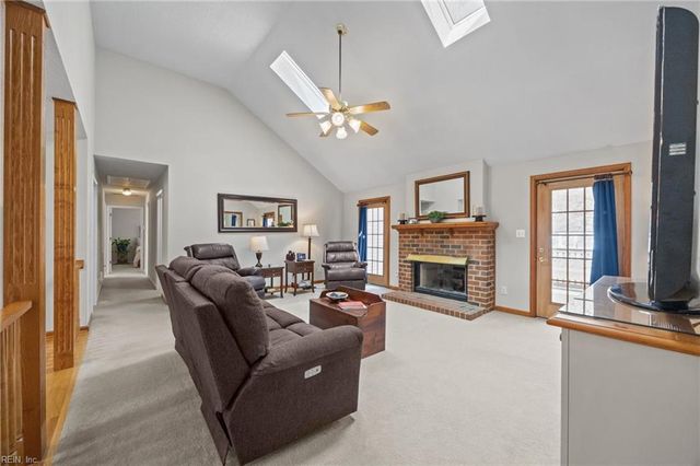 100 Minton WAY, Smithfield, VA 23430