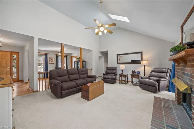 100 Minton WAY, Smithfield, VA 23430