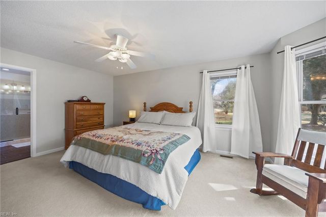 100 Minton WAY, Smithfield, VA 23430