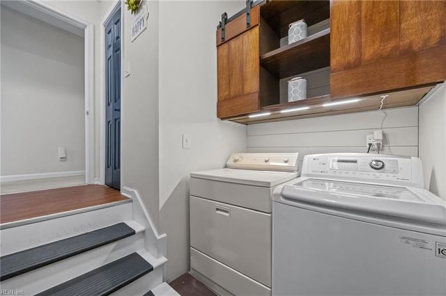 100 Minton WAY, Smithfield, VA 23430