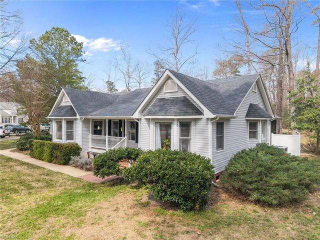 100 Minton WAY, Smithfield, VA 23430