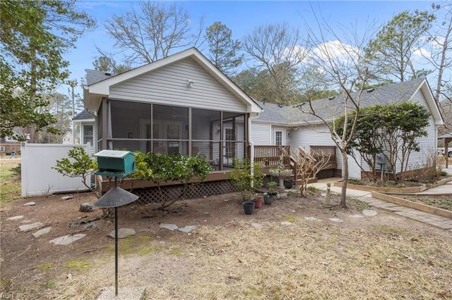 100 Minton WAY, Smithfield, VA 23430