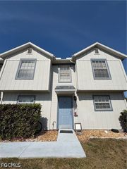 1005 SW 48th TER 8, Cape Coral, FL 33914