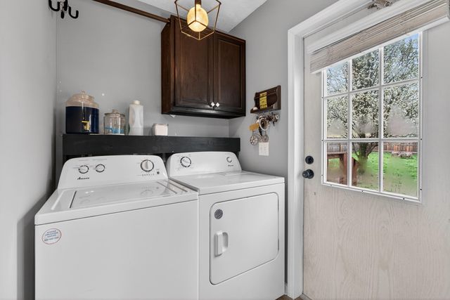 1114 Sweet Water Road, Berea, KY 40403