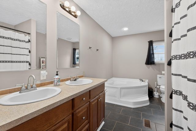 1114 Sweet Water Road, Berea, KY 40403