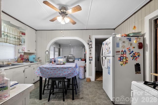 512 W Bank Street, Salisbury, NC 28146