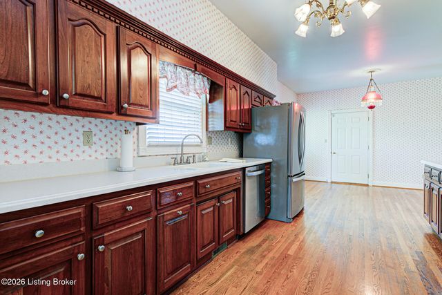 122 Maywood Ave, Bardstown, KY 40004