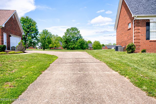122 Maywood Ave, Bardstown, KY 40004