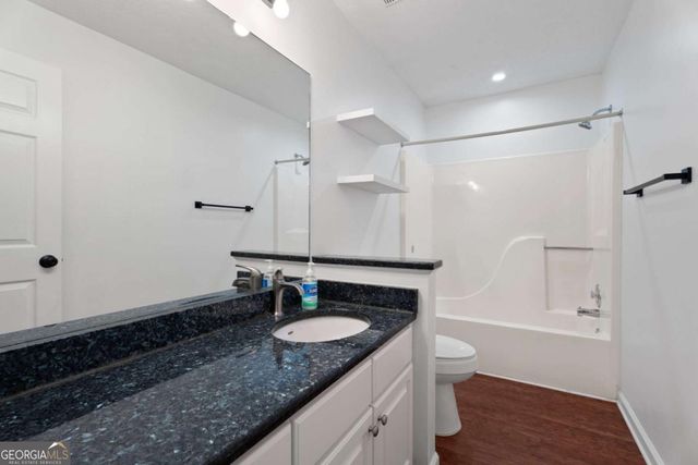 1381 Gateswalk Path, Lawrenceville, GA 30045