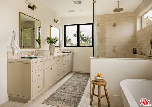 1016 Palms Boulevard, Venice, CA 90291