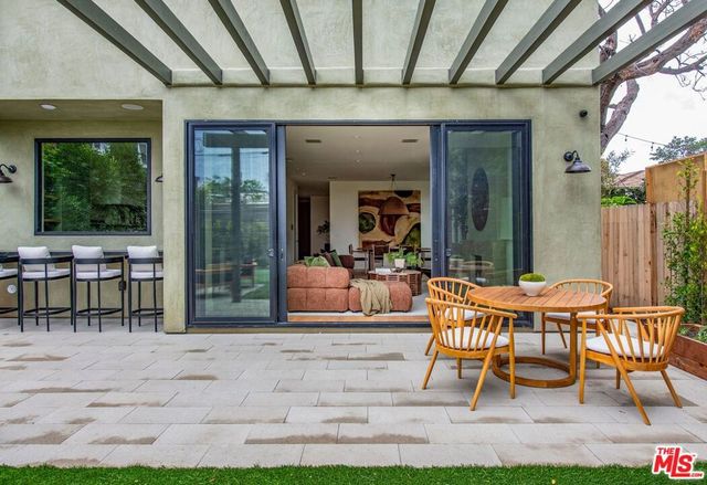 1016 Palms Boulevard, Venice, CA 90291