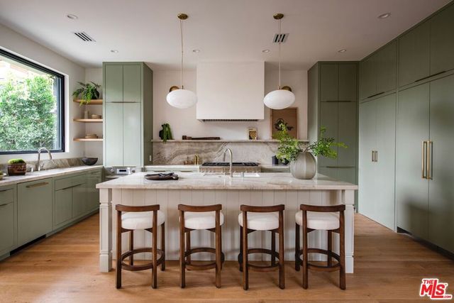 1016 Palms Boulevard, Venice, CA 90291