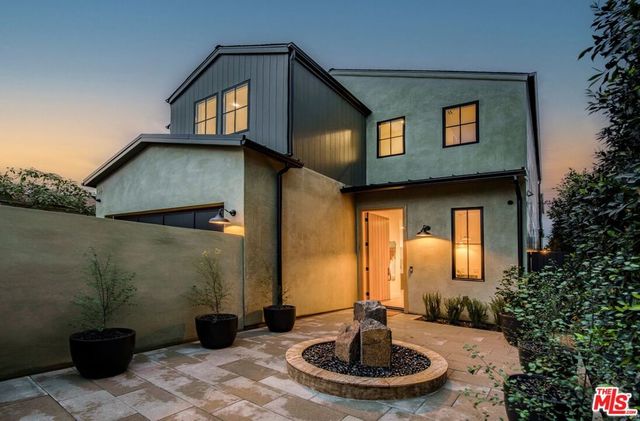 1016 Palms Boulevard, Venice, CA 90291