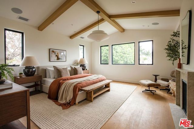 1016 Palms Boulevard, Venice, CA 90291