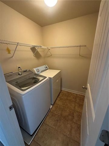 571 Collingsworth Lane, Lawrenceville, GA 30043