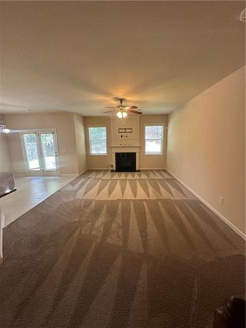 571 Collingsworth Lane, Lawrenceville, GA 30043