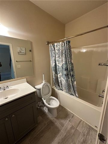 571 Collingsworth Lane, Lawrenceville, GA 30043