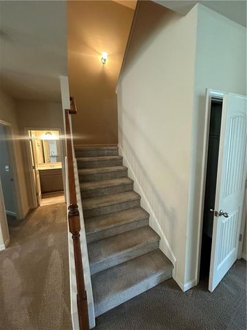 571 Collingsworth Lane, Lawrenceville, GA 30043