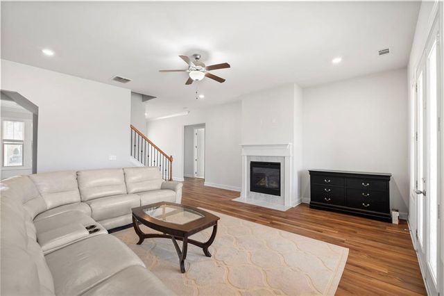 140 Oakleigh Manor Drive, Fayetteville, GA 30215